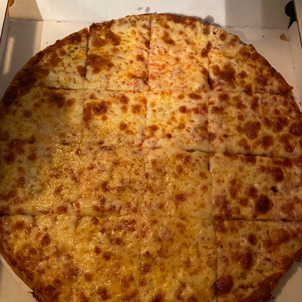4/12/2021 tarihinde Karen V.ziyaretçi tarafından Pizano&#39;s Pizza &amp; Pasta'de çekilen fotoğraf