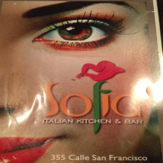 Снимок сделан в Sofia Italian Kitchen &amp; Bar пользователем Amy &quot; BLONDI &quot; G. 10/15/2012
