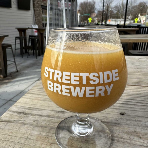 Photo taken at Streetside Brewery by Rich R. on 12/12/2022