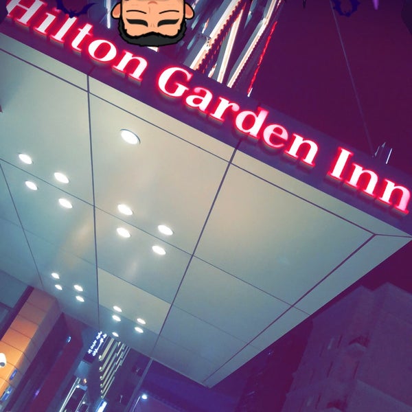 Снимок сделан в Hilton Garden Inn Dubai, Mall Avenue пользователем Sultan B. 3/28/2018