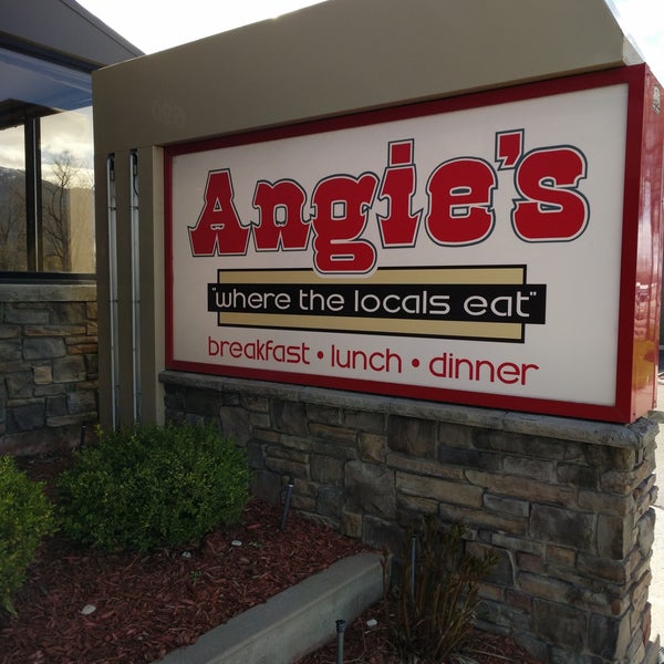 Photo taken at Angie&#39;s Restaurant by Jacob B. on 4/20/2018