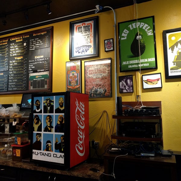 Moscow Bagels & Deli 10 tips from 433 visitors