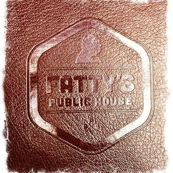 รูปภาพถ่ายที่ Fatty&#39;s Public House โดย Randy B. เมื่อ 2/10/2013
