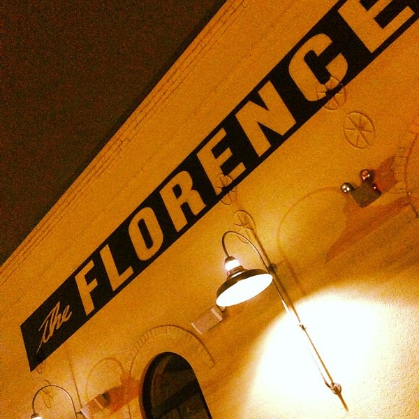 Photo prise au The Florence par Jonathan S. le9/6/2014