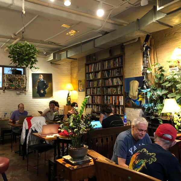 it’s either crowded or cozy depending on the people to plant ratio. if you manage to grab a table in the back, you get to enjoy the cozy mini library. the nutella latte is my guilty pleasure here.