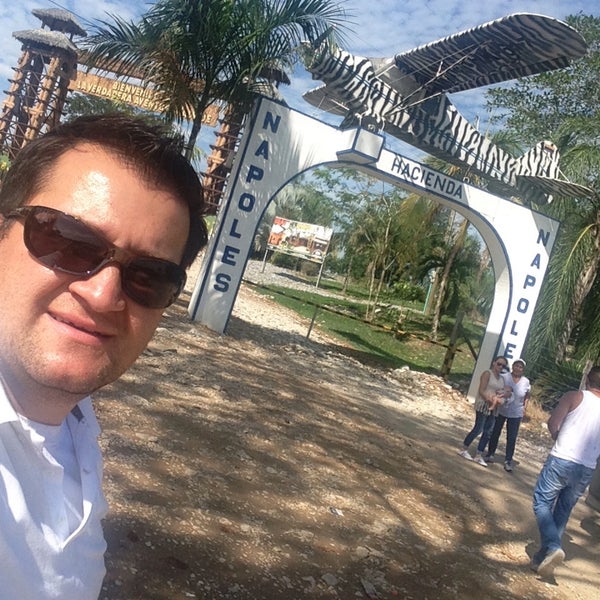 รูปภาพถ่ายที่ Parque Tematico. Hacienda Napoles โดย Don Rhino W. เมื่อ 12/19/2015