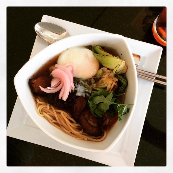 Photo taken at Amuse Restaurant (VMFA) by edible c. on 8/13/2015