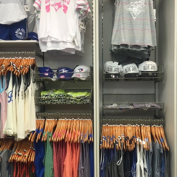 The Toronto Eaton Centre's store dedicated to the Blue Jays has permanently closed