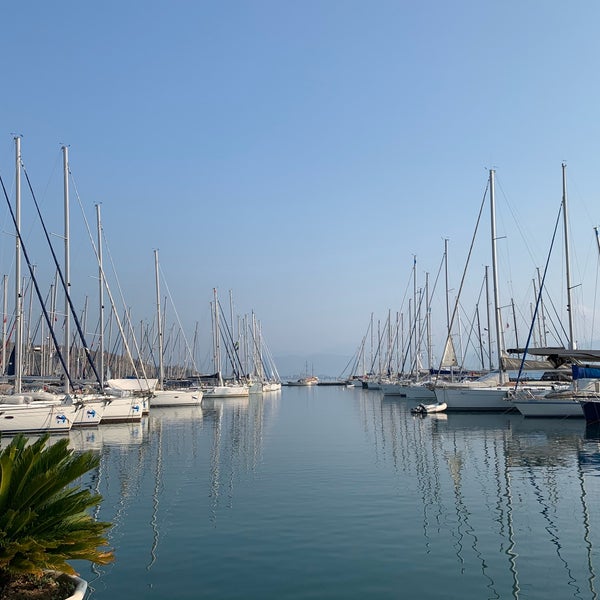 Foto scattata a Mod Yacht Lounge da Yagmur A. il 9/6/2019