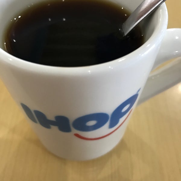 Photo taken at IHOP Juriquilla by Pepe L. on 1/1/2017