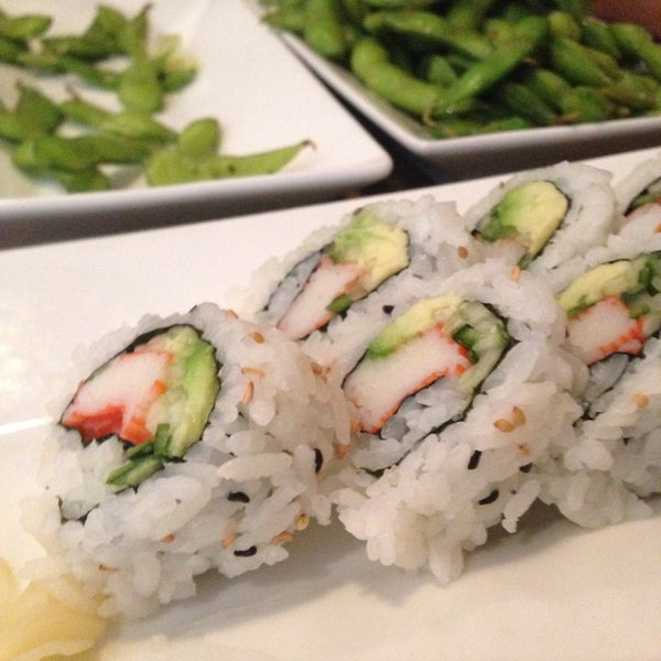 8/13/2015에 Jenna O.님이 Squid Ink Sushi Bar에서 찍은 사진