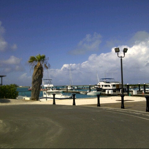 2/9/2014 tarihinde ESTELA B. M. Graff a.ziyaretçi tarafından Blue Haven Resort &amp; Marina'de çekilen fotoğraf