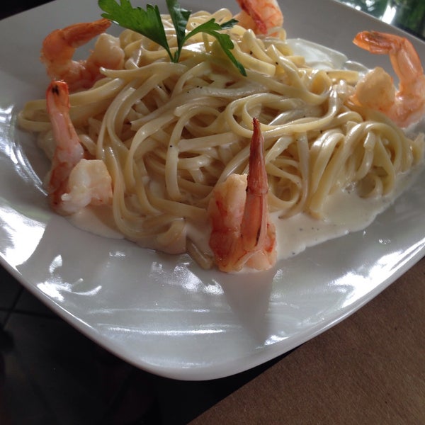 4/25/2015にDaniel C.がGreta Caffe &amp; Italian Cuisineで撮った写真