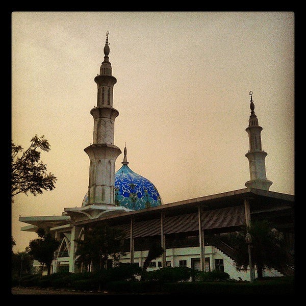 Masjid Al Bukhari Senai Mosque In Senai