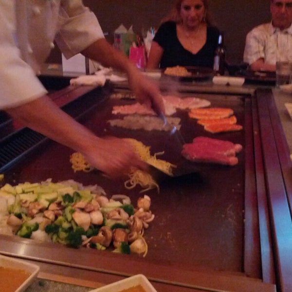 Foto scattata a Banzai Hibachi Steakhouse da Randy M. il 8/18/2013