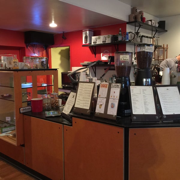 Foto tirada no(a) Contraband Coffeebar por Ben R. em 11/16/2015