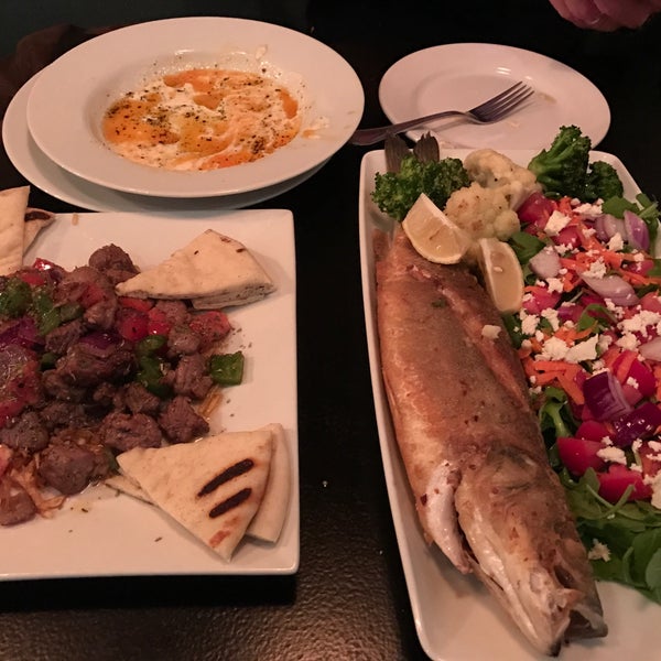 Foto scattata a ISOT Turkish Cuisine da John C. il 10/23/2016
