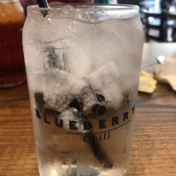 Photo taken at Blueberry’s Grill by Edgar W. on 7/2/2019