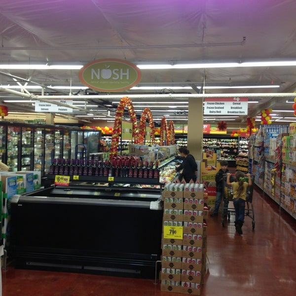 Grocery Outlet Tienda De Comestibles En Downtown Lompoc