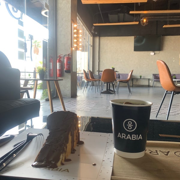 Photo taken at Arabia Coffee by Saleh Alharbi on 10/12/2022