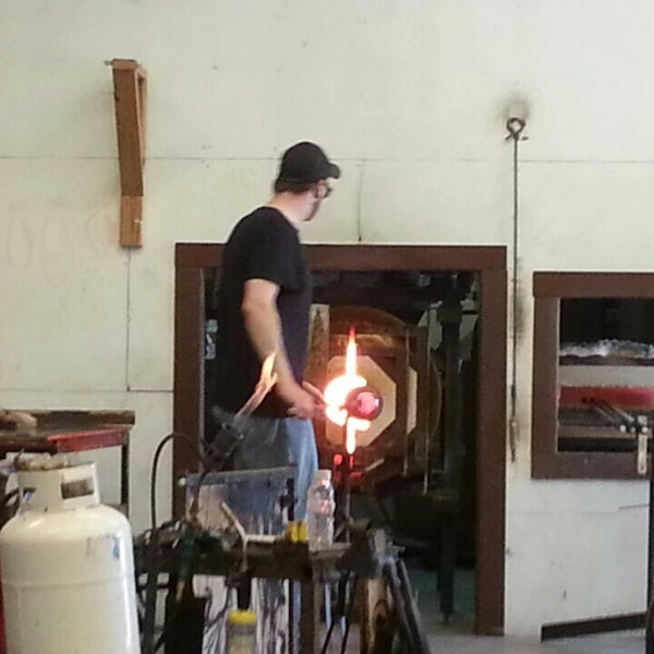 Photo taken at Wimberley Glassworks by Ricardo G. on 4/14/2013