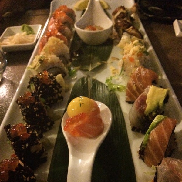 Yum! Tutto squisito, forse la cosa meno eclatante è il sashimi