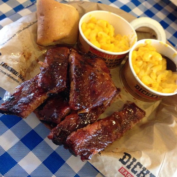 Photo taken at Dickey&#39;s Barbecue Pit by Juan R. on 6/8/2014