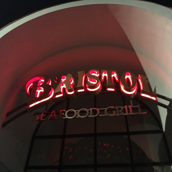 Photo taken at Bristol Seafood Grill by Jason K. on 2/7/2017