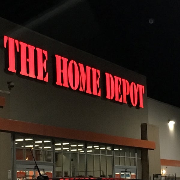 The Home Depot East Haven, CT에서의 사진
