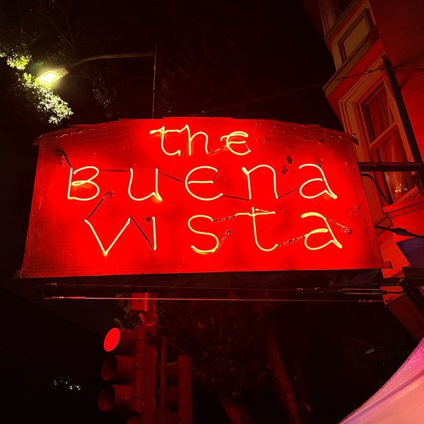 Foto tirada no(a) Buena Vista Cafe por Jason K. em 11/19/2023