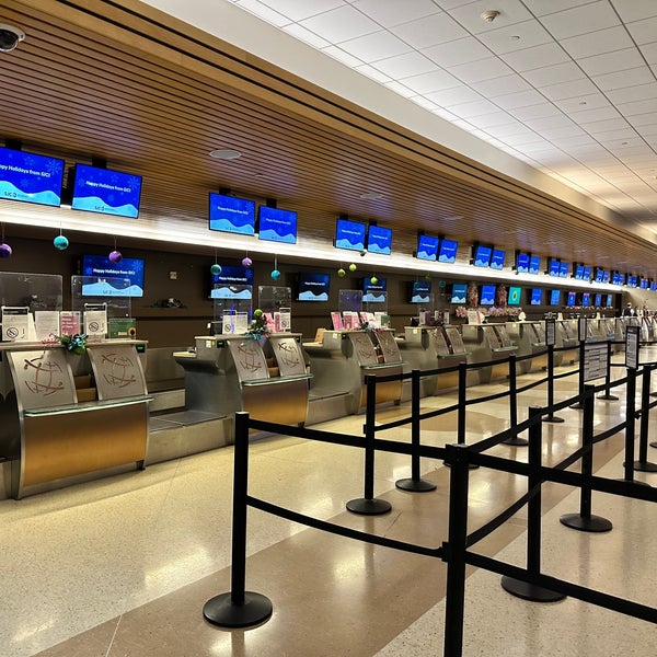 Delta Air Lines Ticket Counter North San Jose 2 tips