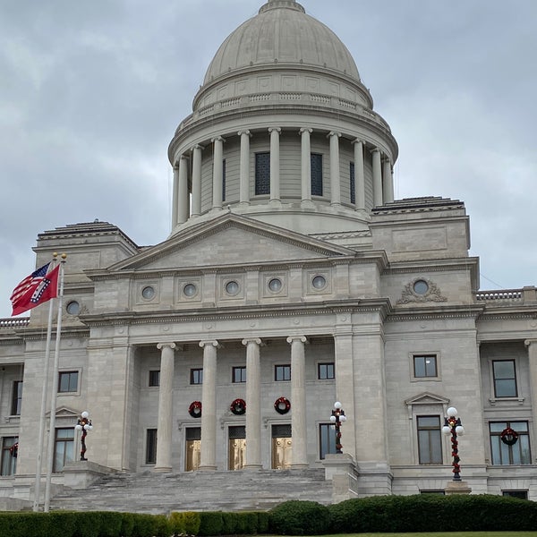 Foto tomada en Arkansas State Capitol  por Jason K. el 11/22/2020