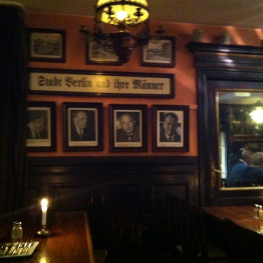 11/26/2012 tarihinde Denis I.ziyaretçi tarafından Ranke 2 Restaurant'de çekilen fotoğraf