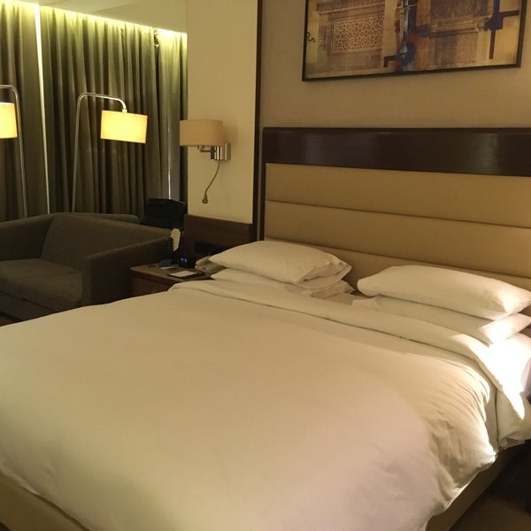 Foto scattata a DoubleTree by Hilton Hotel Agra da Teresa M. il 5/30/2017