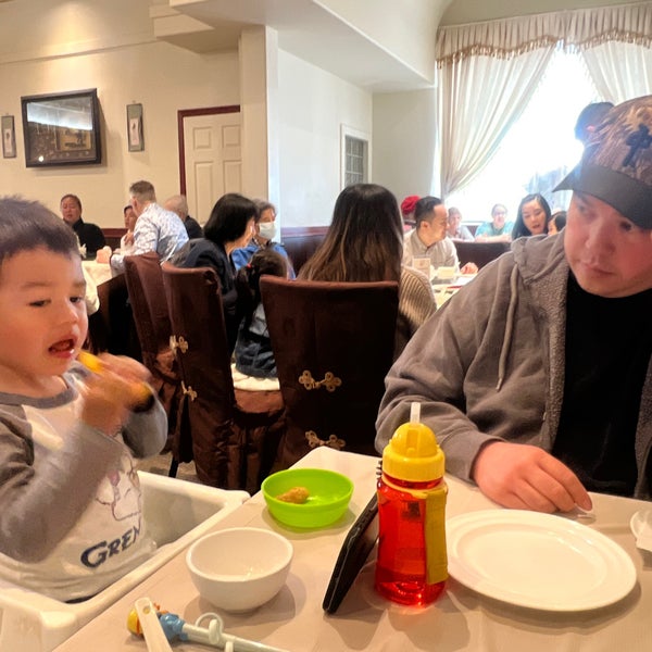 Luxe Chinese Seafood Restaurant Willowbrook Langley, BC