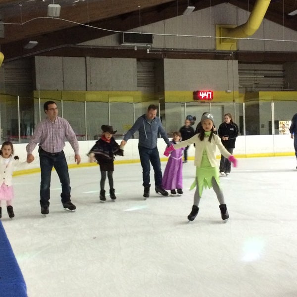 John Lindell Ice Arena 1403 Lexington Blvd