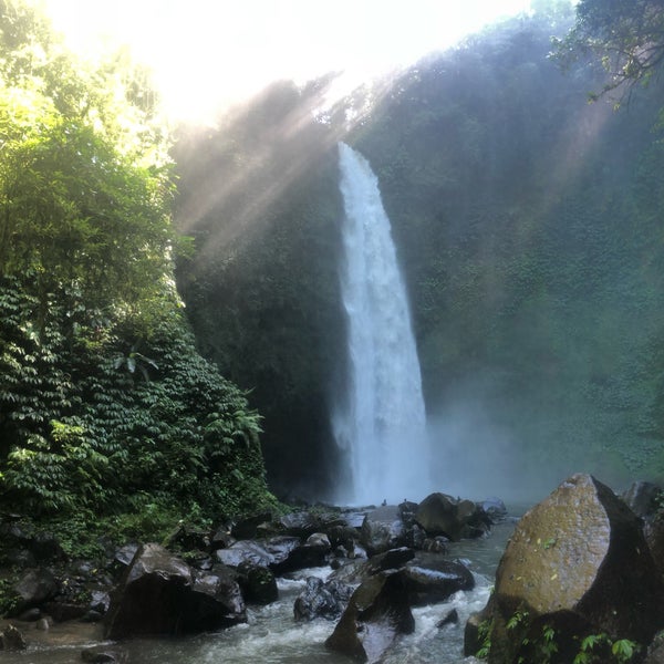 Nungnung Waterfall высота