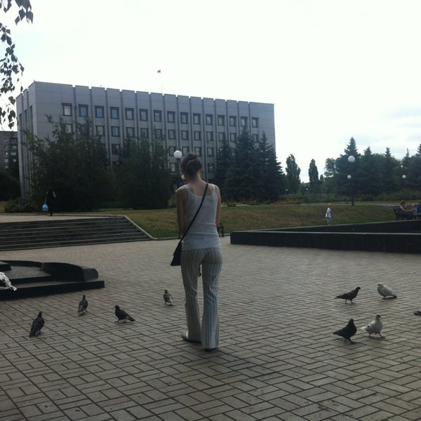 Алчевск площадь советская