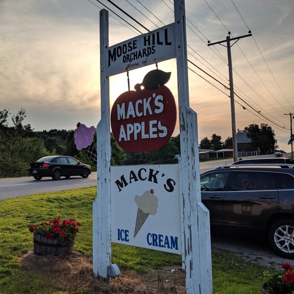 7/28/2019 tarihinde Matt E.ziyaretçi tarafından Mack&#39;s Ice Cream'de çekilen fotoğraf