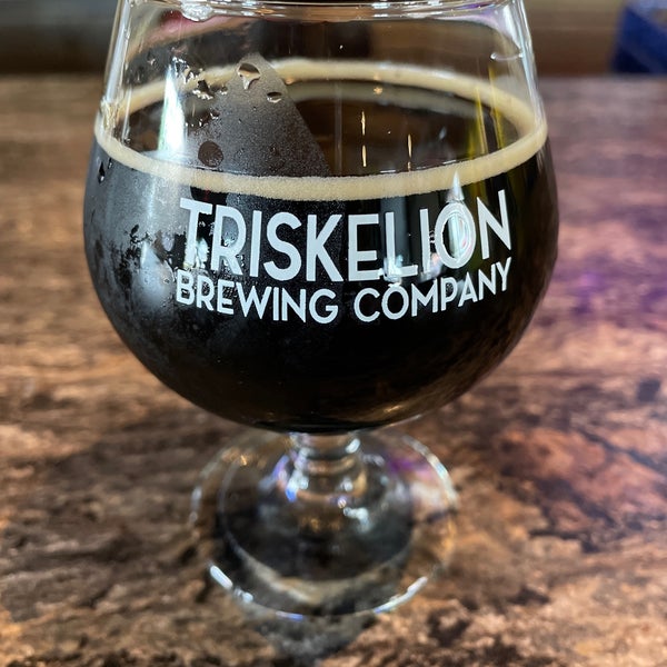 รูปภาพถ่ายที่ Triskelion Brewing Company โดย Ryan F. เมื่อ 8/6/2021