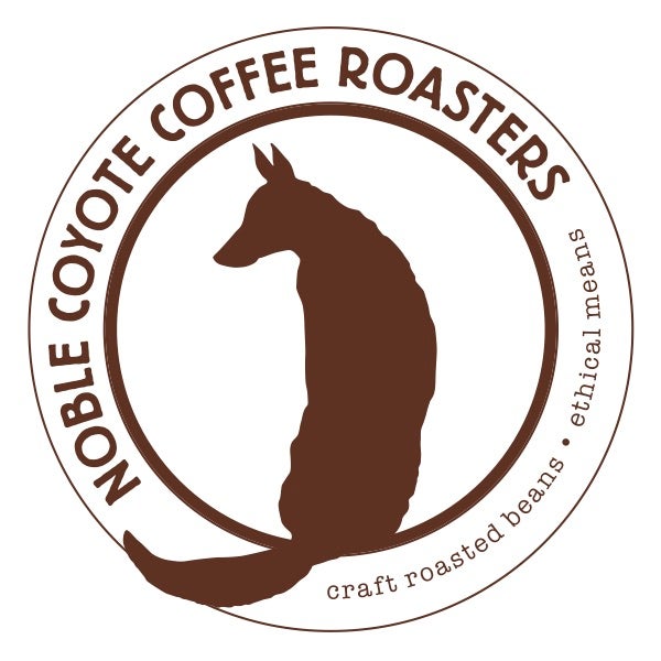 Снимок сделан в Noble Coyote Coffee Roasters пользователем Noble Coyote Coffee Roasters 6/21/2016