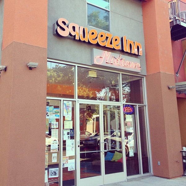Squeeze Burger Midtown 1630 K St
