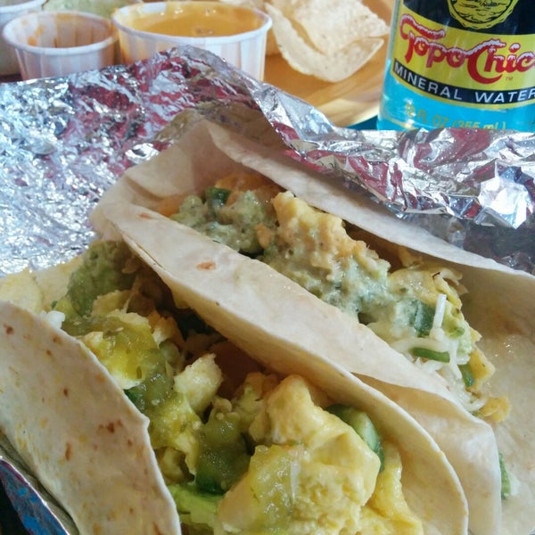 12/21/2014 tarihinde Brink O.ziyaretçi tarafından Paco&#39;s Tacos'de çekilen fotoğraf