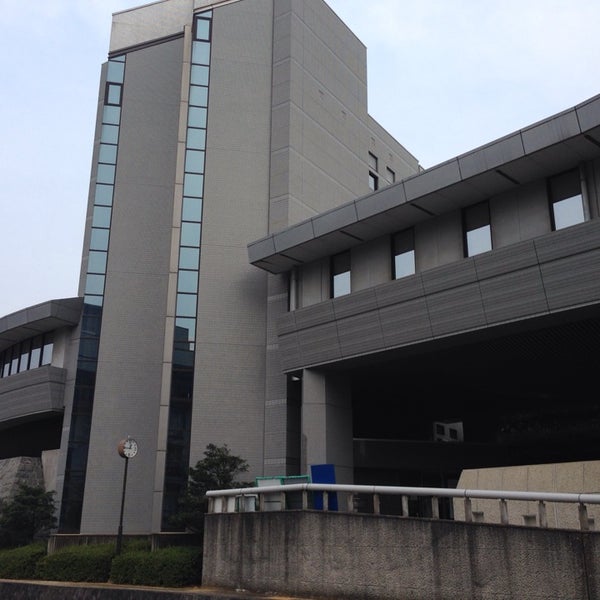 佐世保市立図書館 Library
