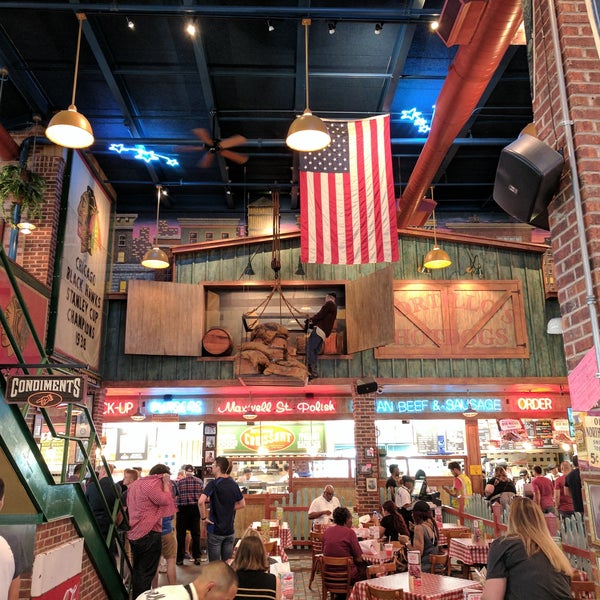 Photo taken at Portillo&#39;s by Dennis on 6/3/2017