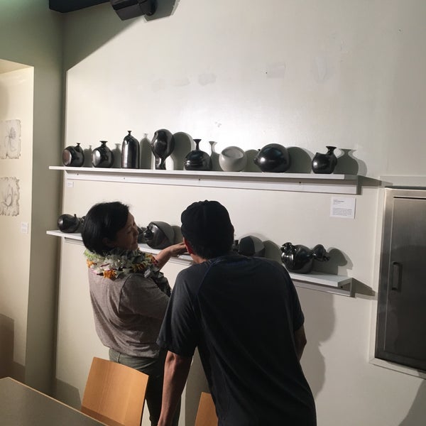 Photo taken at Hawai&#39;i State Art Museum (HiSAM) by Yui on 11/3/2018