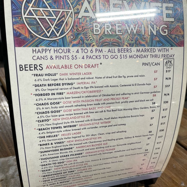 Photo taken at Alewife Taproom by Yui on 12/7/2021