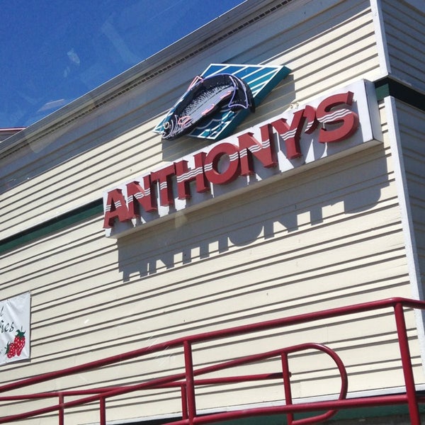 Anthony's Homeport Seafood Restaurant in Northwest Everett