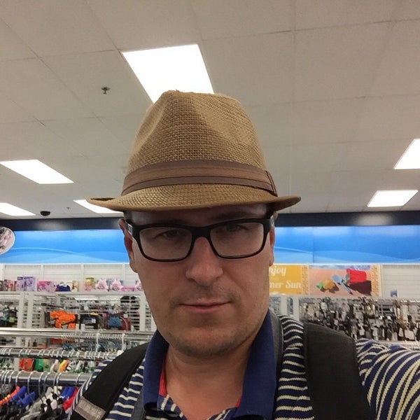 Ross Dress for Less Clothing Store in Los Angeles