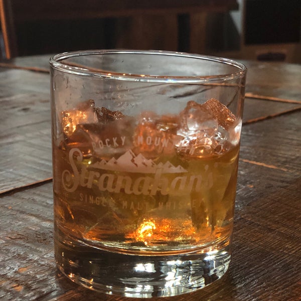 Das Foto wurde bei Stranahan&#39;s Colorado Whiskey von Tina L. am 8/4/2019 aufgenommen